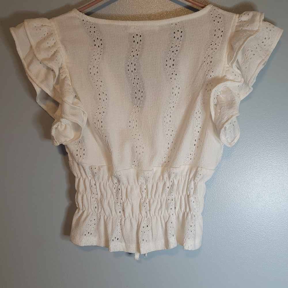 BISOU'S PROJECT White Ruffled Top - Picture 3 of 6